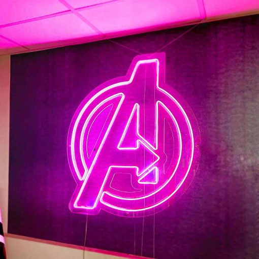 Neon personalizado Avengers