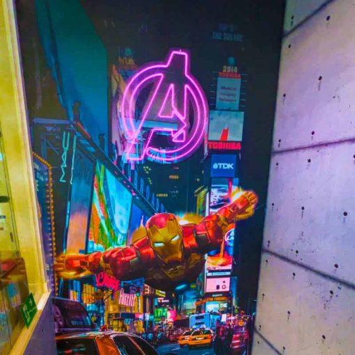 Neon personalizado Avengers sobre pared de vinilo IronMan