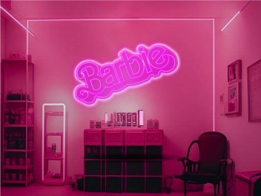 Neon led barbie con letras en neon rosa y metacrilato transparente sobre habitacion