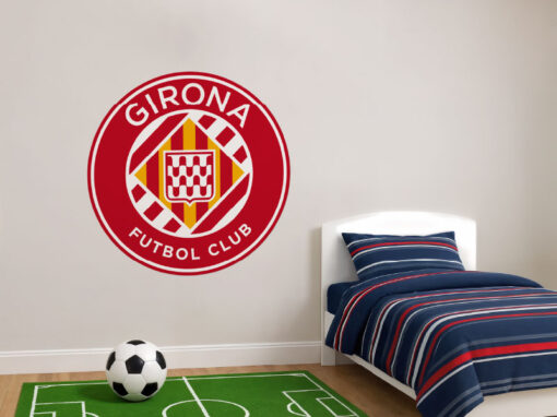 Montaje de habitación juvenil con Vinilo Decorativo Auto Adhesivo de Futbol Escudo del Girona Fútbol Club