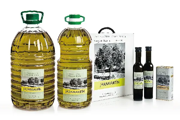 Diseño Gráfico por horas, diseño de etiquetas y cajas para Aceite Jaramartin