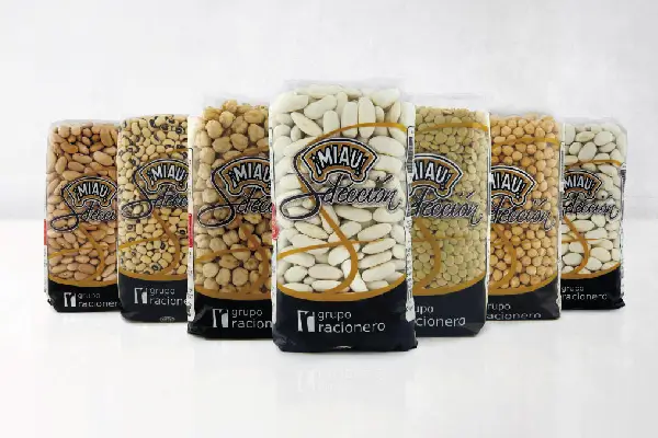 Diseño Gráfico por horas, diseño y fotomontajes de packaging de Envases para legumbres Miau