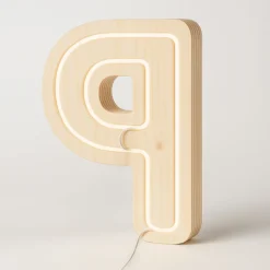 Letra Corporea Retroiluminada Madera Calabo, visualización de la parte trasera con Luz LED blanca